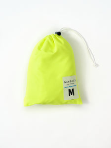 Jeffery comes with a drawstring pouch for easy packing when wet or dry. 