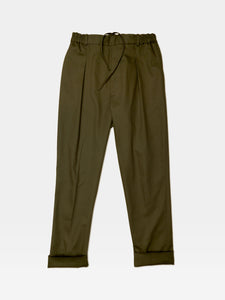 The Martin Elastic-waist Pleated Trouser in Olive is a wardrobe staple.